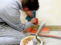 Wandfarben Holzlasuren Tricks zum Selbsrmachen Quark-Farbe Leim-Farbe Bier-Lasur Verbraucherportal Geldsparen.de