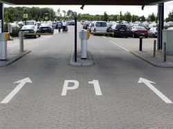 Parken am Flughafen Wenn parken teurer ist als fliegen ...